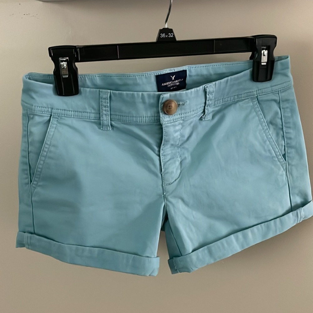 American Eagle aqua shorts AE low rise midi 3” inseam light turquoise shorts 0-2